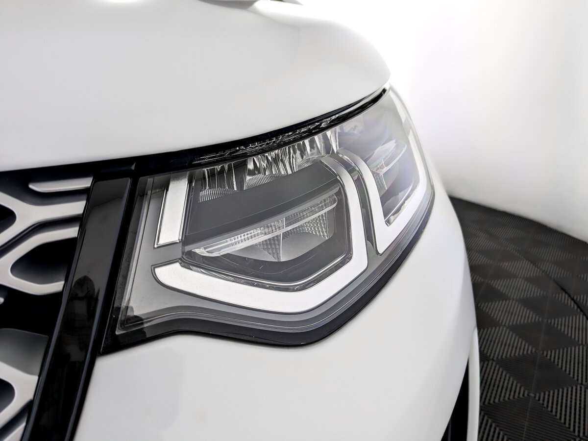 Land Rover Discovery Sport с пробегом — 2022 год. Фото: #15