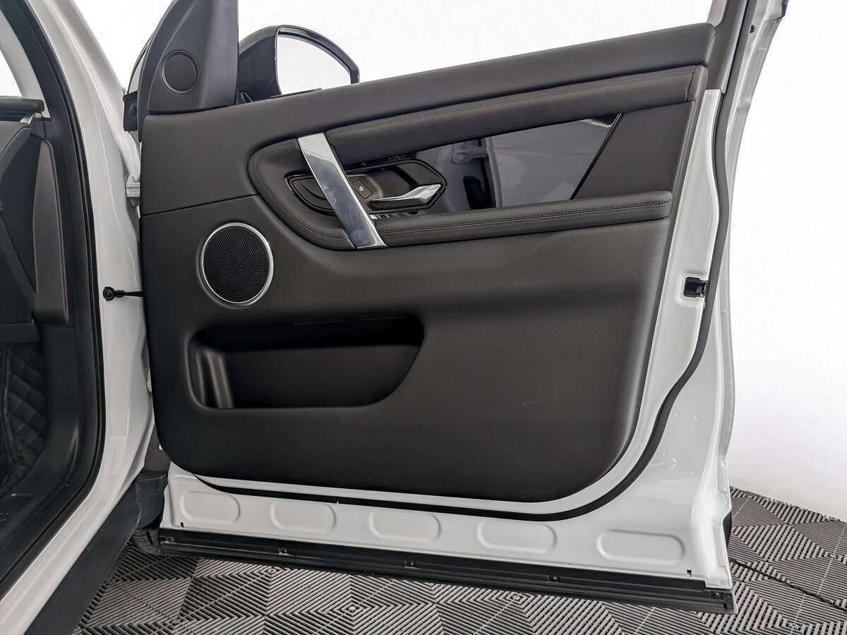 Land Rover Discovery Sport с пробегом — 2022 год. Фото: #22