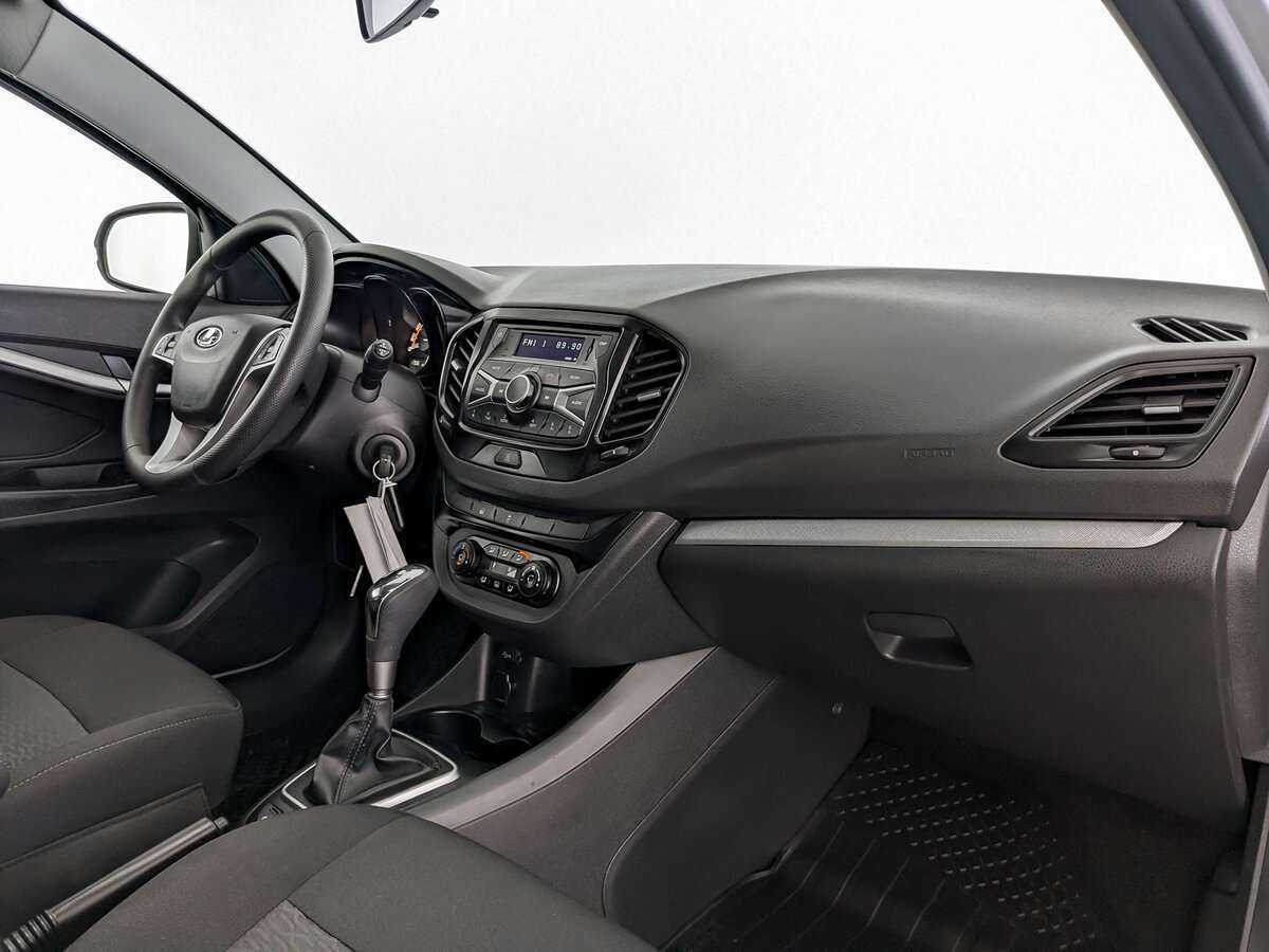 Lada (ВАЗ) Vesta с пробегом — 2022 год. Фото: #8