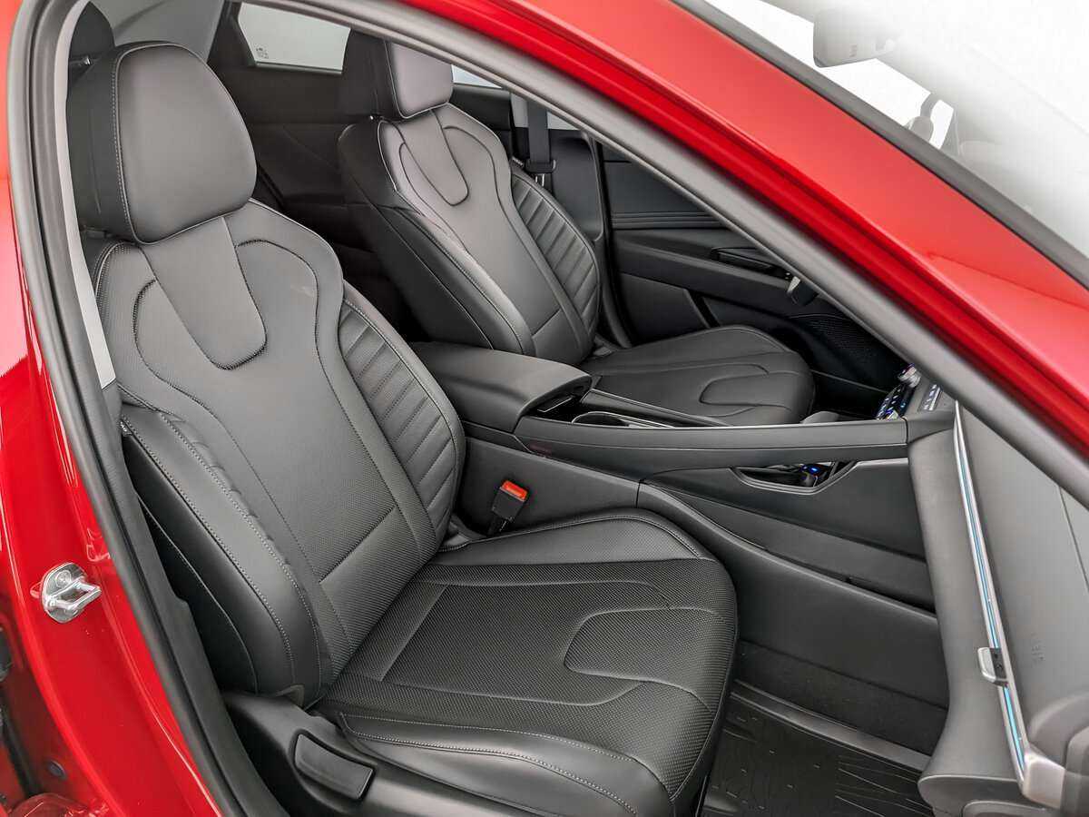 Hyundai Elantra с пробегом — 2022 год. Фото: #23