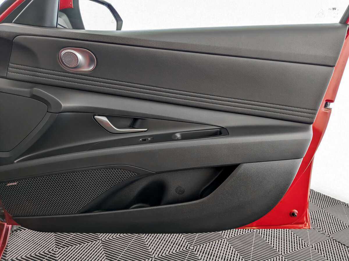 Hyundai Elantra с пробегом — 2022 год. Фото: #24