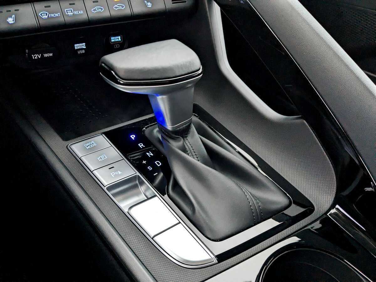 Hyundai Elantra с пробегом — 2022 год. Фото: #26