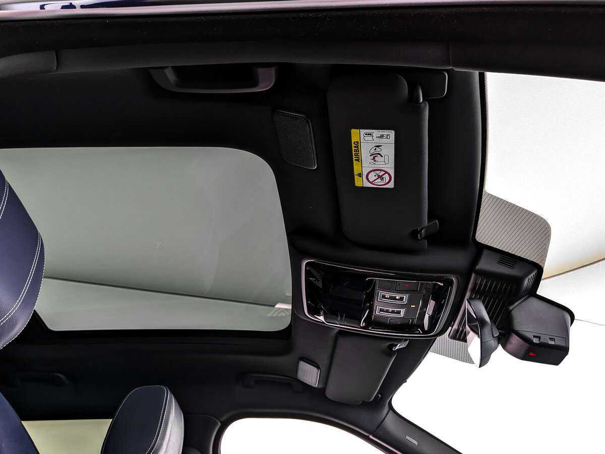 Land Rover Range Rover Velar с пробегом — 2021 год. Фото: #17