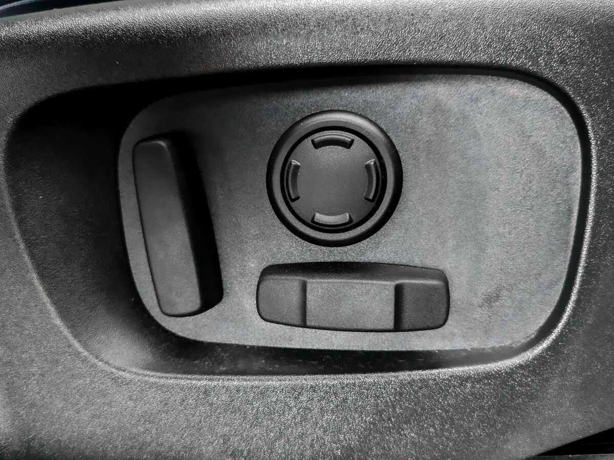 Land Rover Range Rover Velar с пробегом — 2021 год. Фото: #19