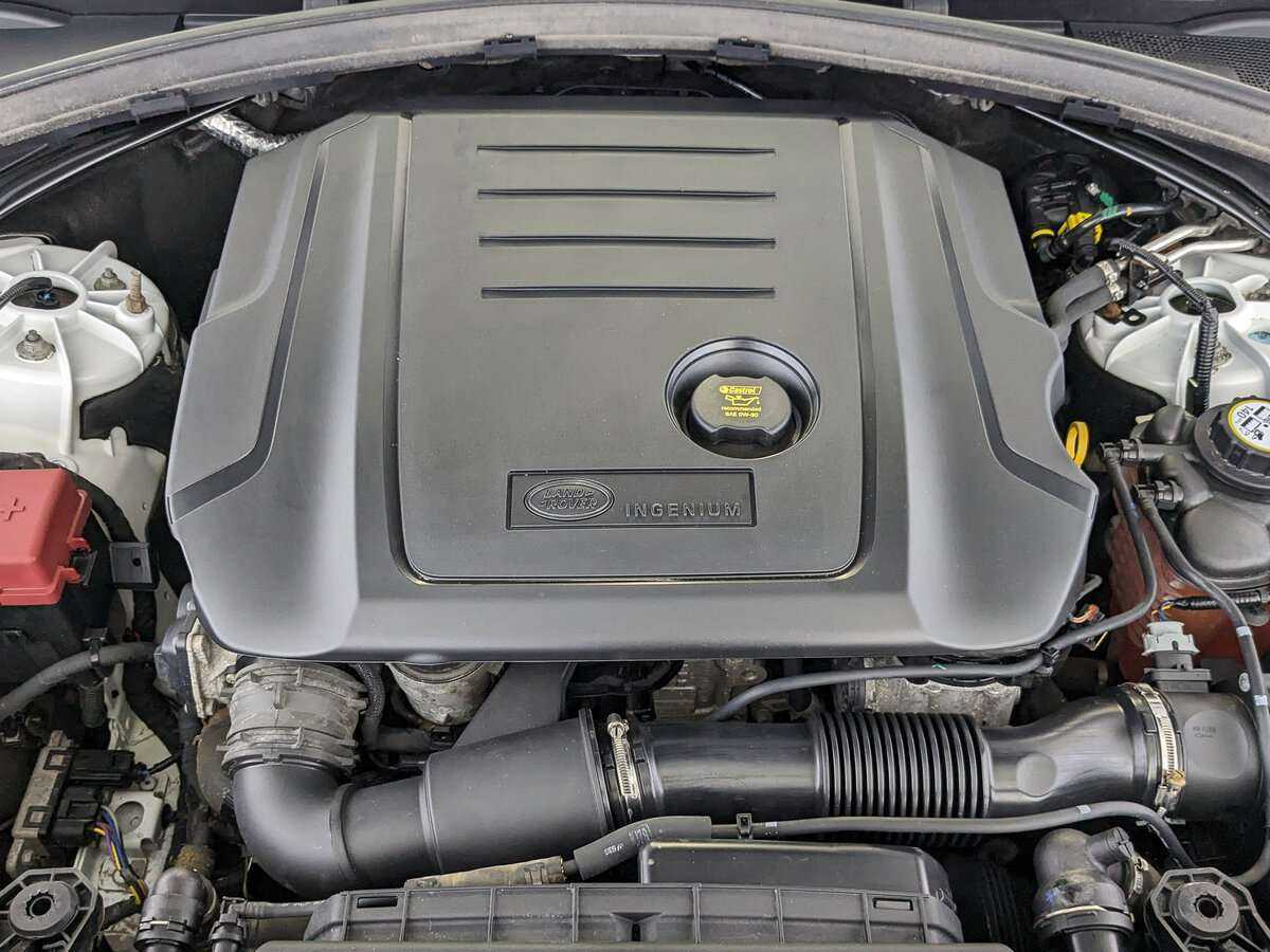 Land Rover Range Rover Velar с пробегом — 2019 год. Фото: #8