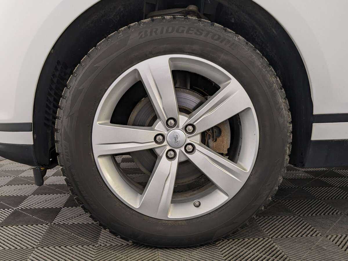 Land Rover Range Rover Velar с пробегом — 2019 год. Фото: #9