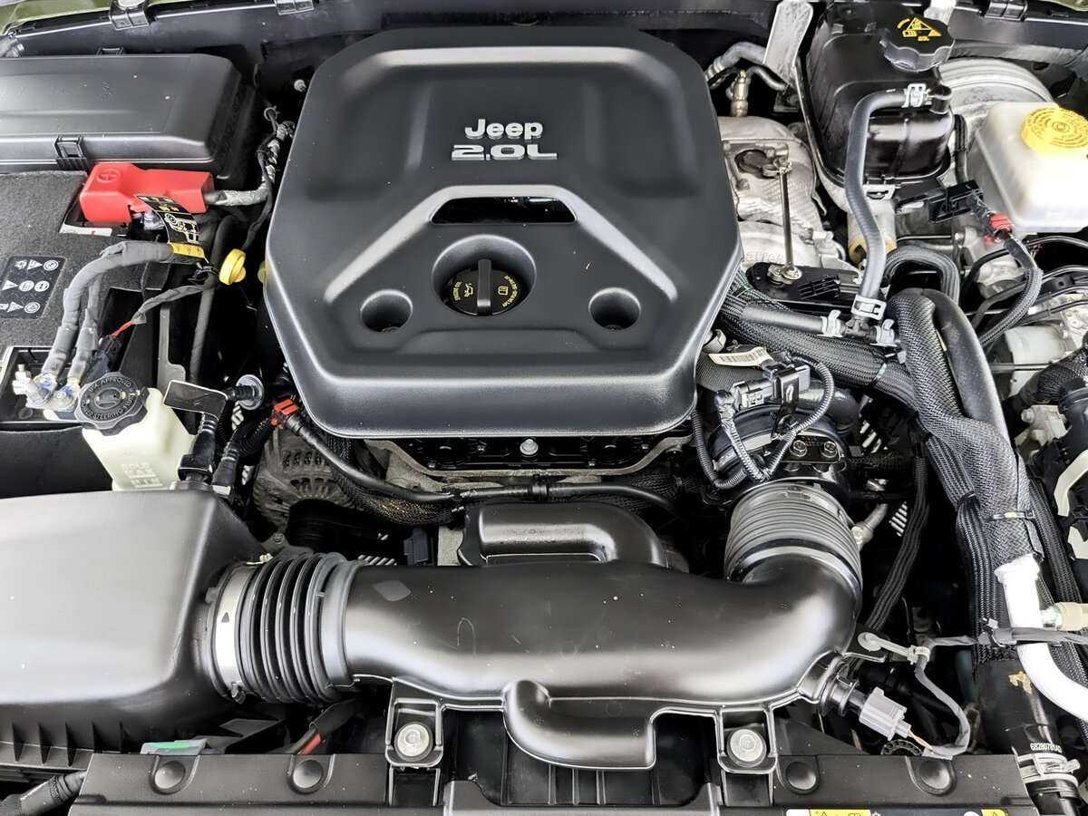 Jeep Wrangler с пробегом — 2021 год. Фото: #8