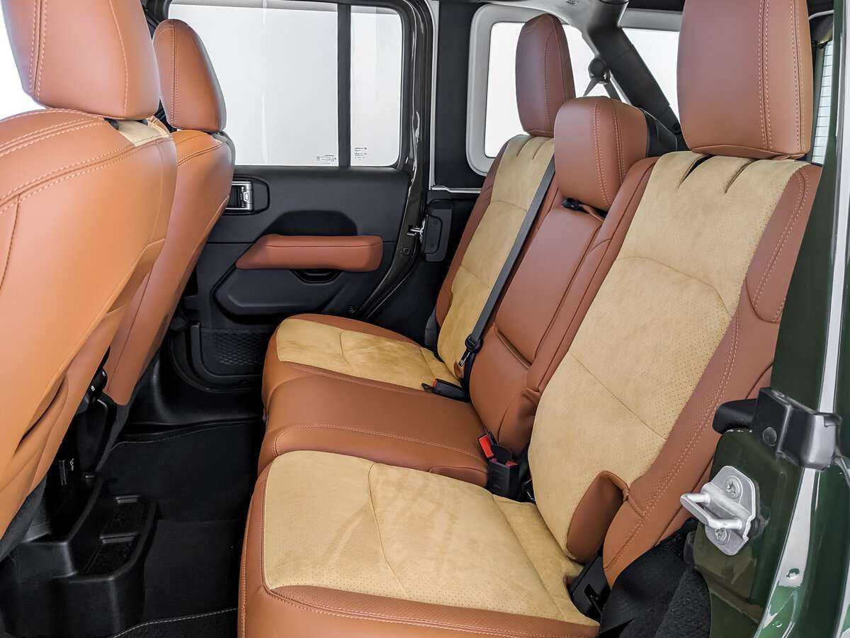 Jeep Wrangler с пробегом — 2021 год. Фото: #11