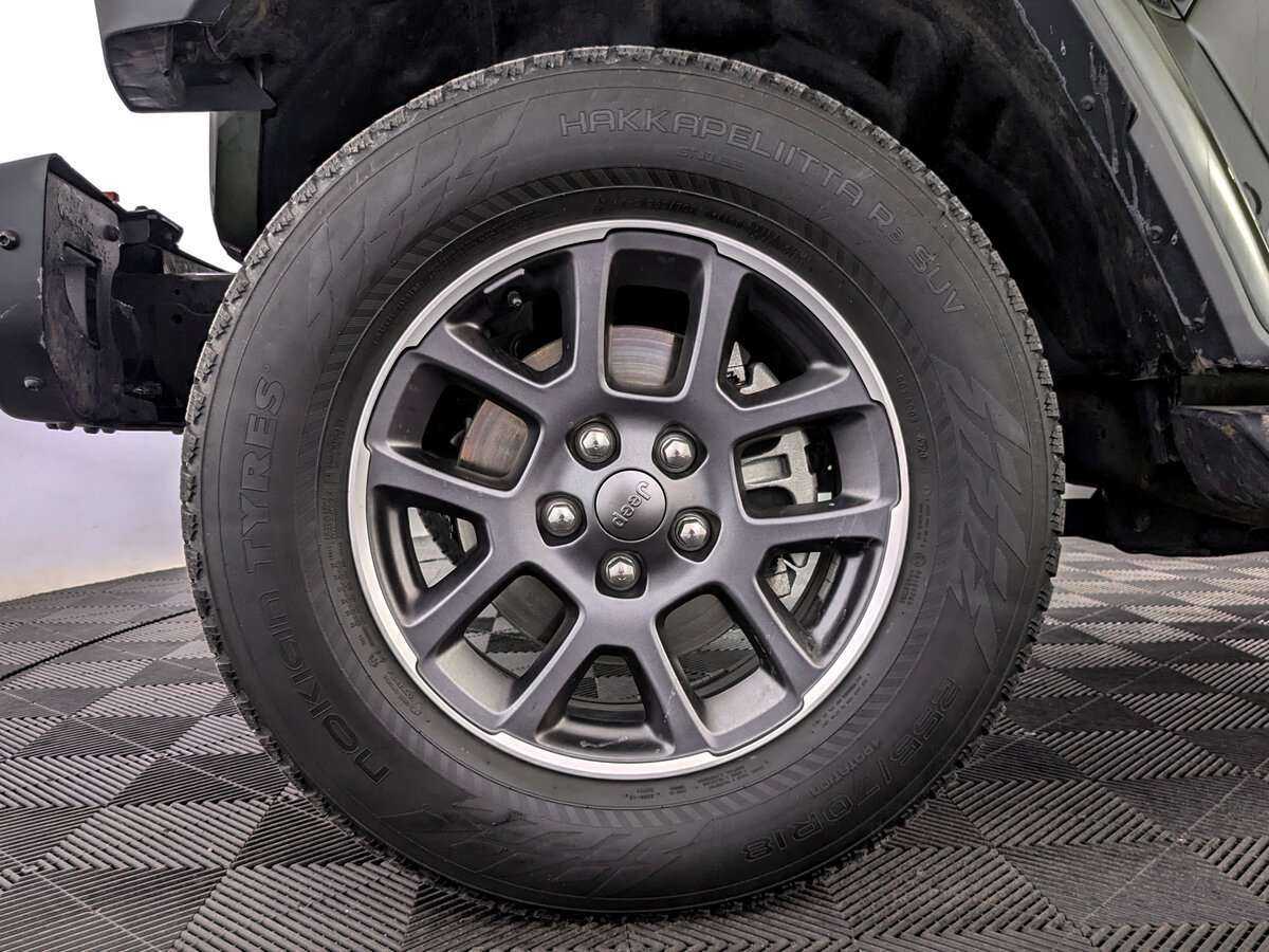 Jeep Wrangler с пробегом — 2021 год. Фото: #16