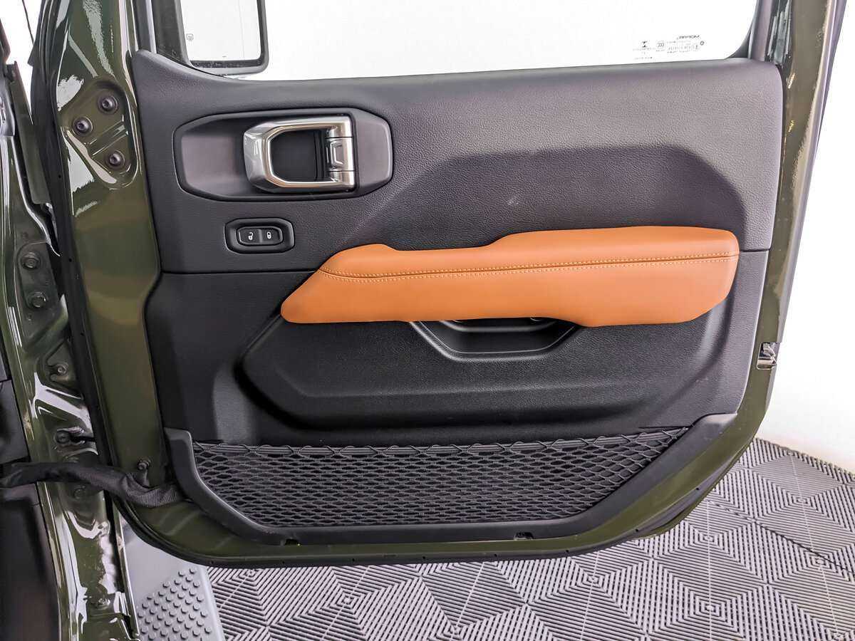 Jeep Wrangler с пробегом — 2021 год. Фото: #22