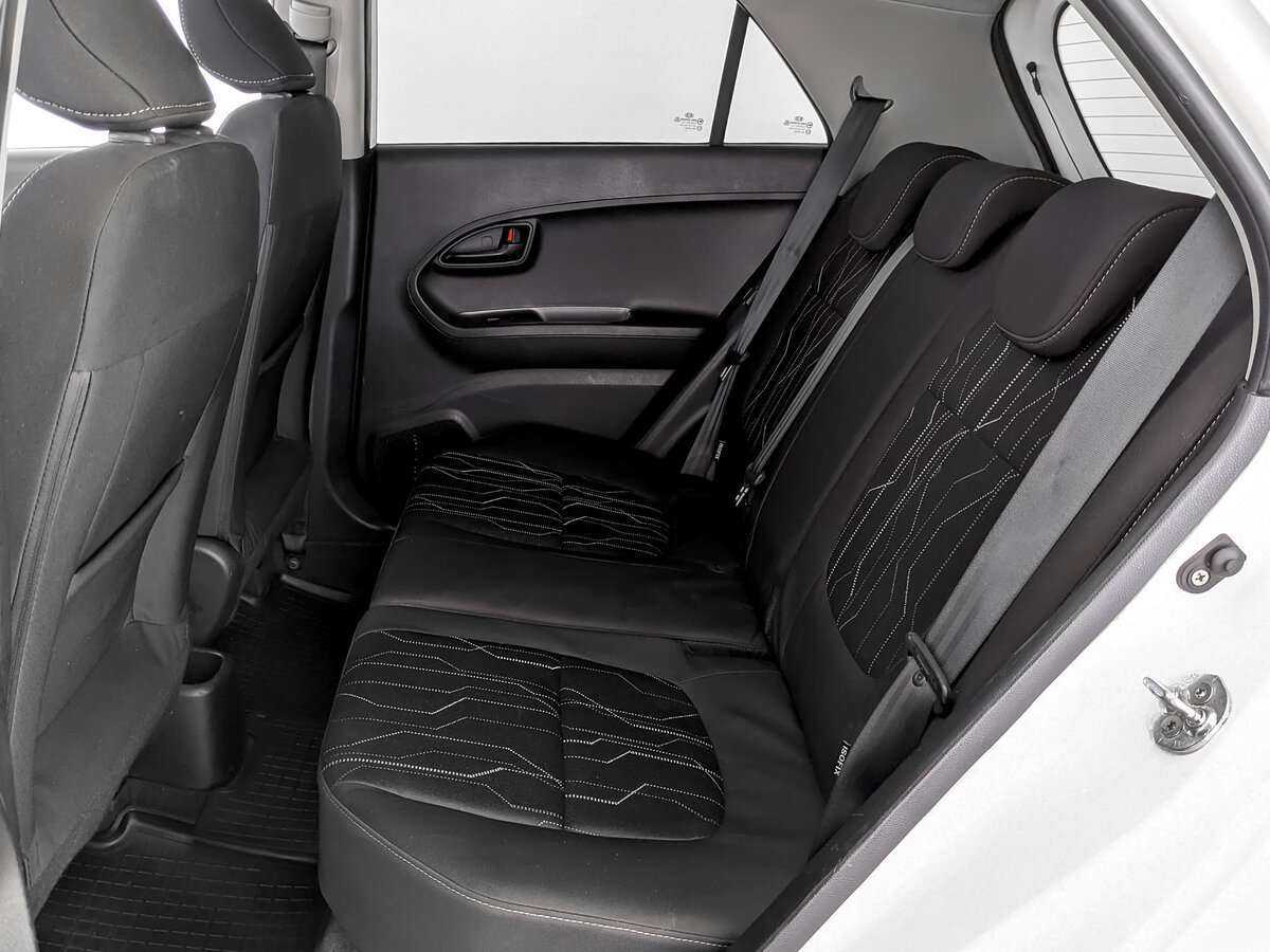 Kia Picanto с пробегом — 2011 год. Фото: #9