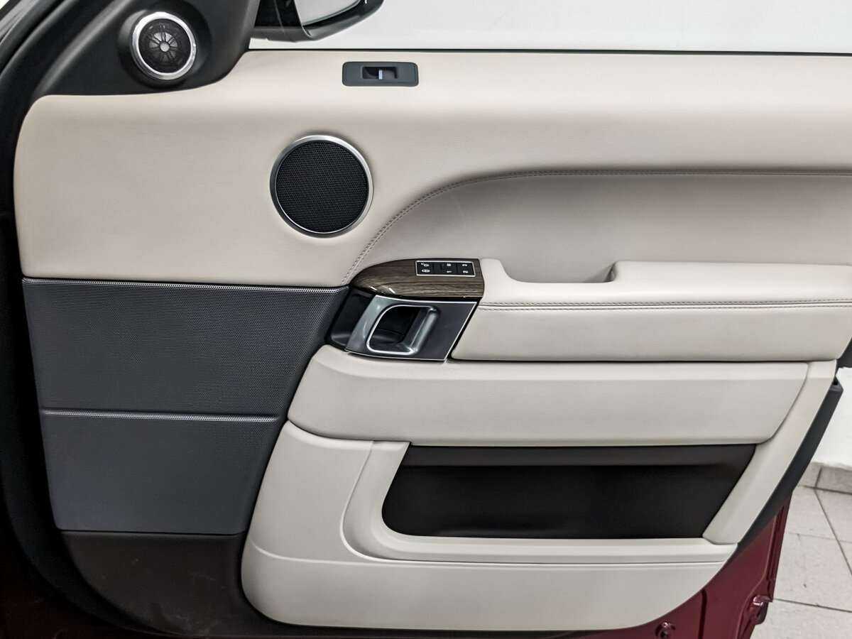 Land Rover Range Rover Sport с пробегом — 2017 год. Фото: #20