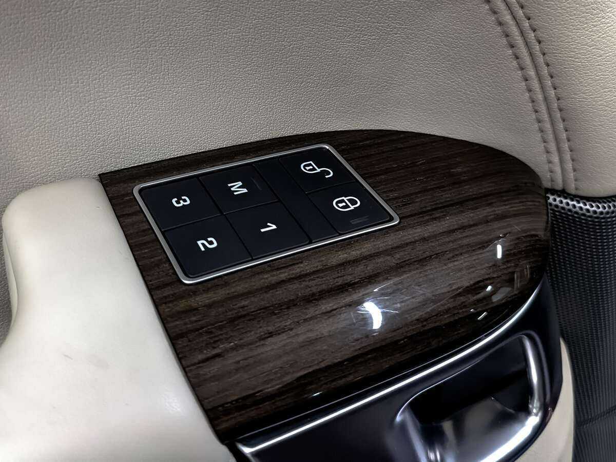 Land Rover Range Rover Sport с пробегом — 2017 год. Фото: #21