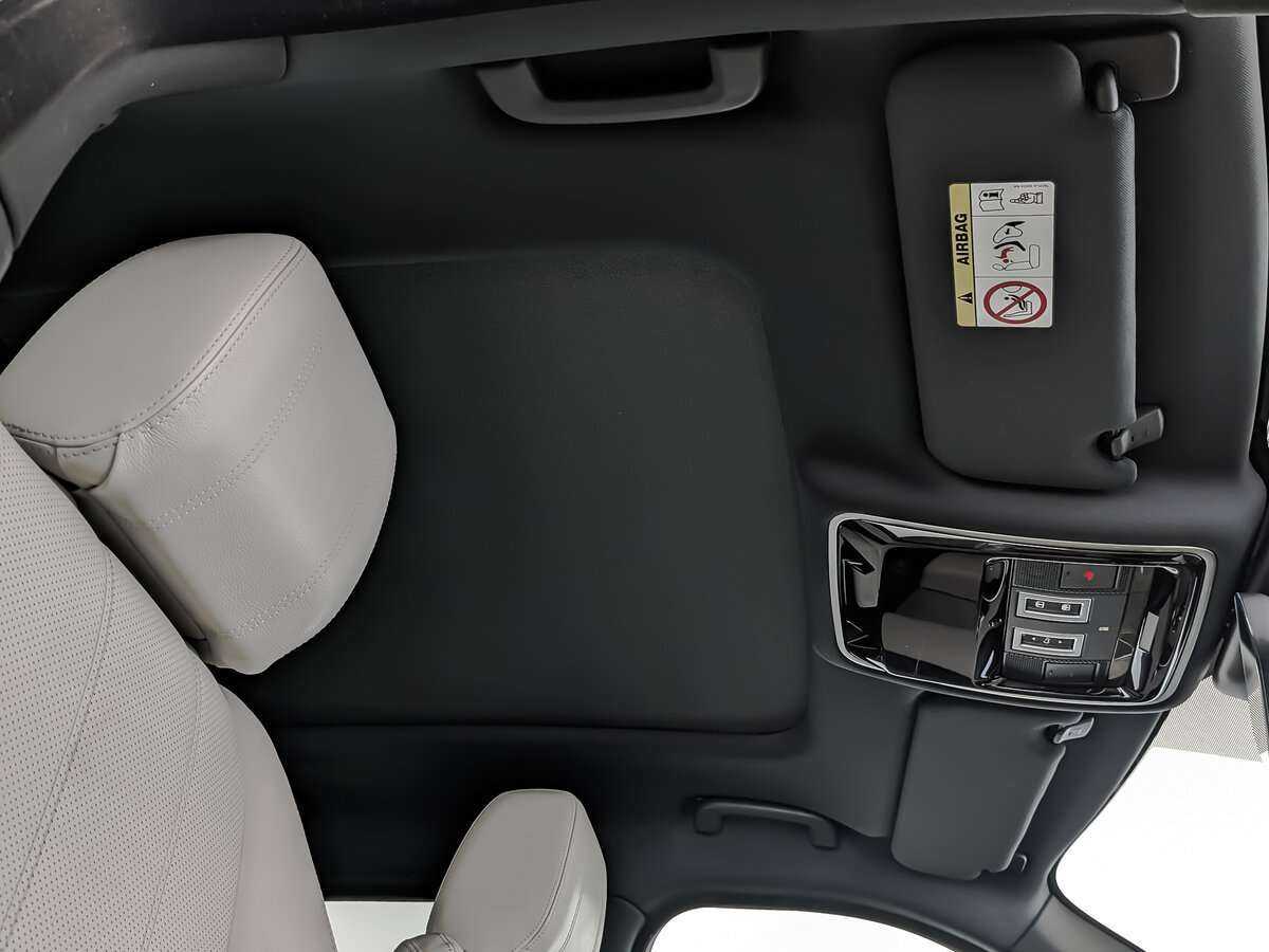 Land Rover Range Rover Velar с пробегом — 2018 год. Фото: #16