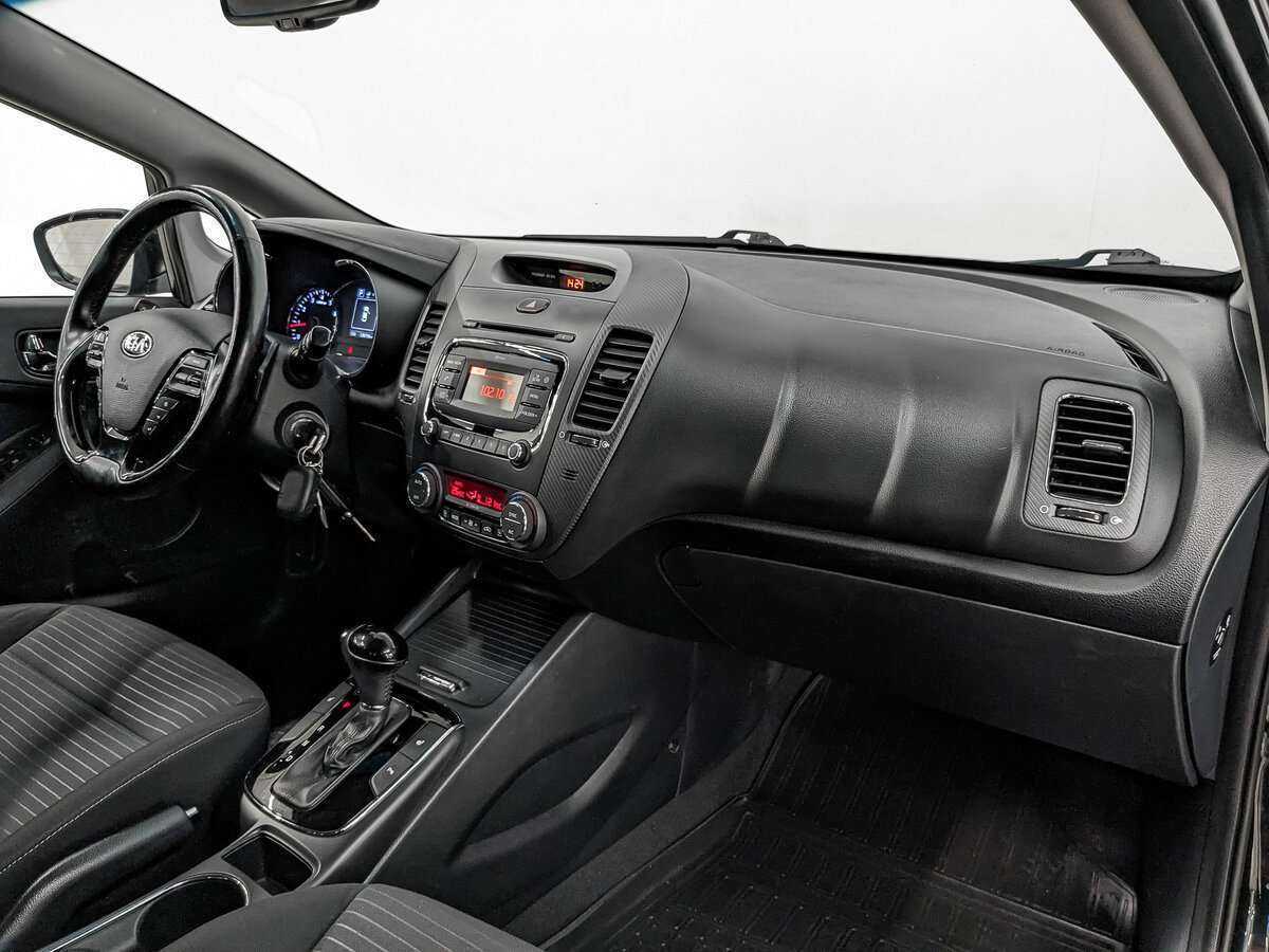 Kia Cerato с пробегом — 2017 год. Фото: #12