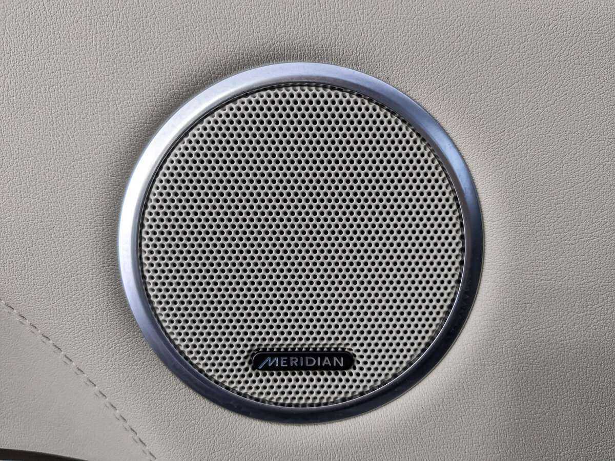 Land Rover Range Rover с пробегом — 2015 год. Фото: #23