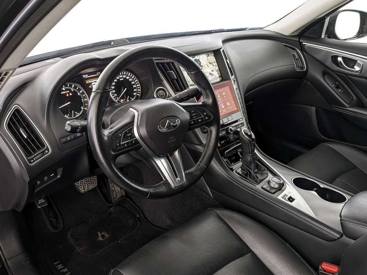 Infiniti Q50 с пробегом — 2017 год. Фото: #10