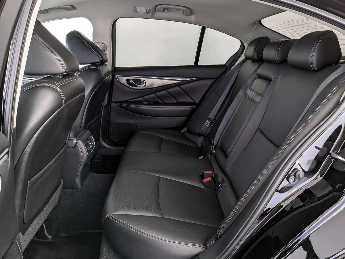 Infiniti Q50 с пробегом — 2017 год. Фото: #12