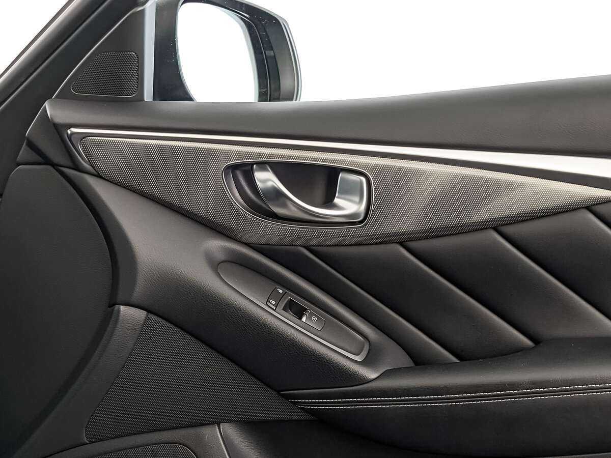 Infiniti Q50 с пробегом — 2017 год. Фото: #19