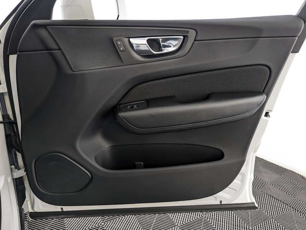 Volvo XC60 с пробегом — 2019 год. Фото: #20