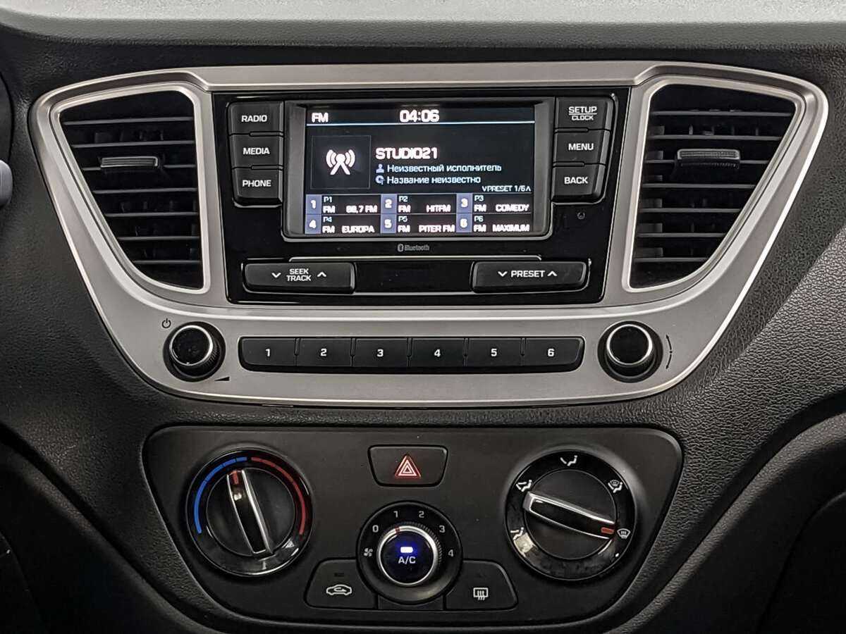 Hyundai Solaris с пробегом — 2022 год. Фото: #12