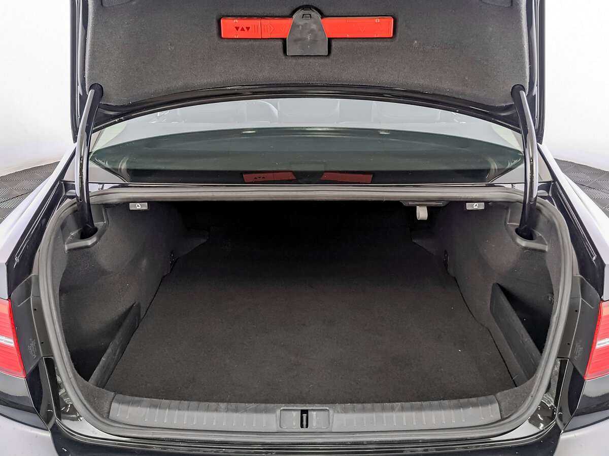 Volkswagen Passat с пробегом — 2017 год. Фото: #9