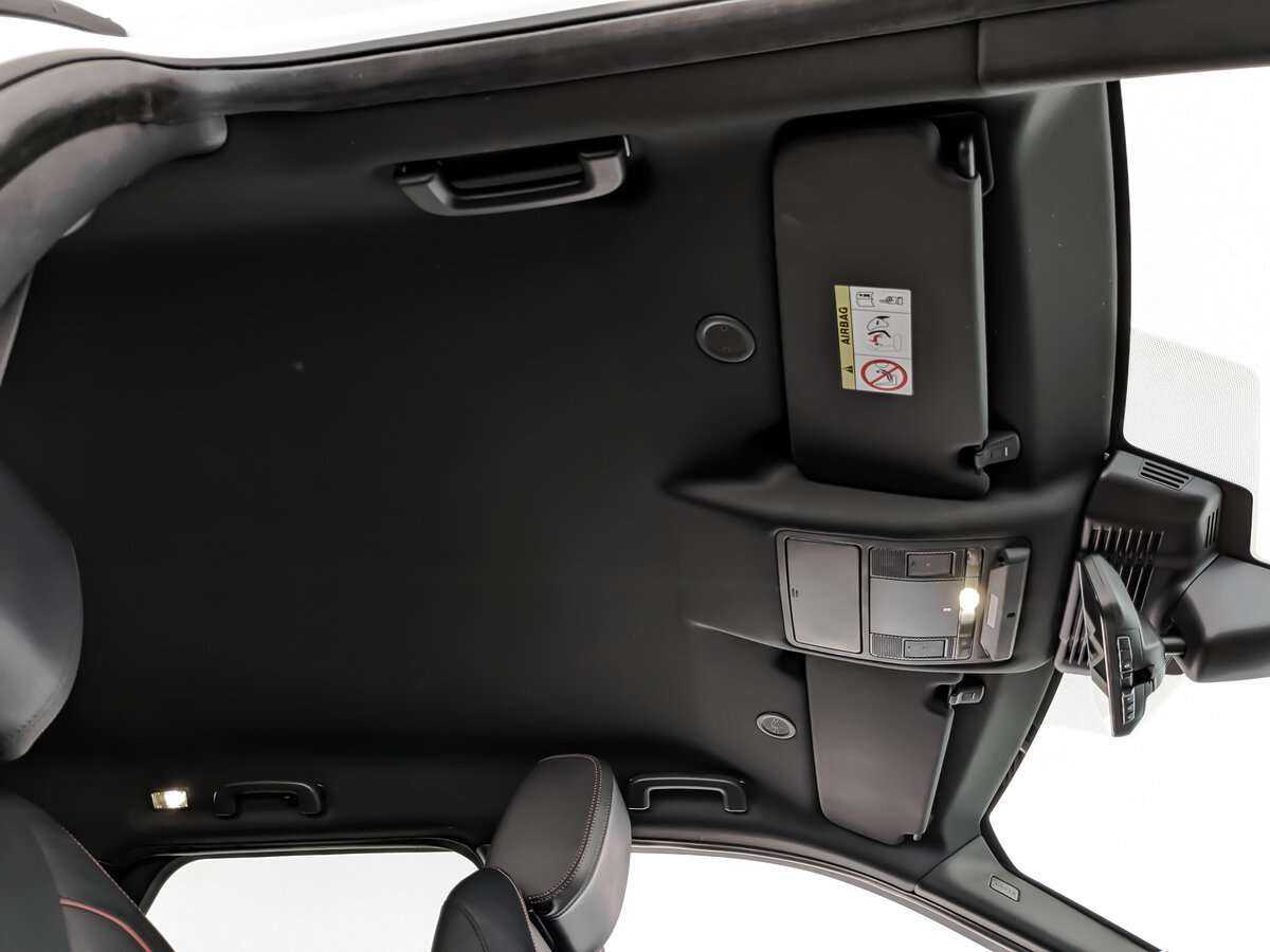 Land Rover Discovery Sport с пробегом — 2021 год. Фото: #22