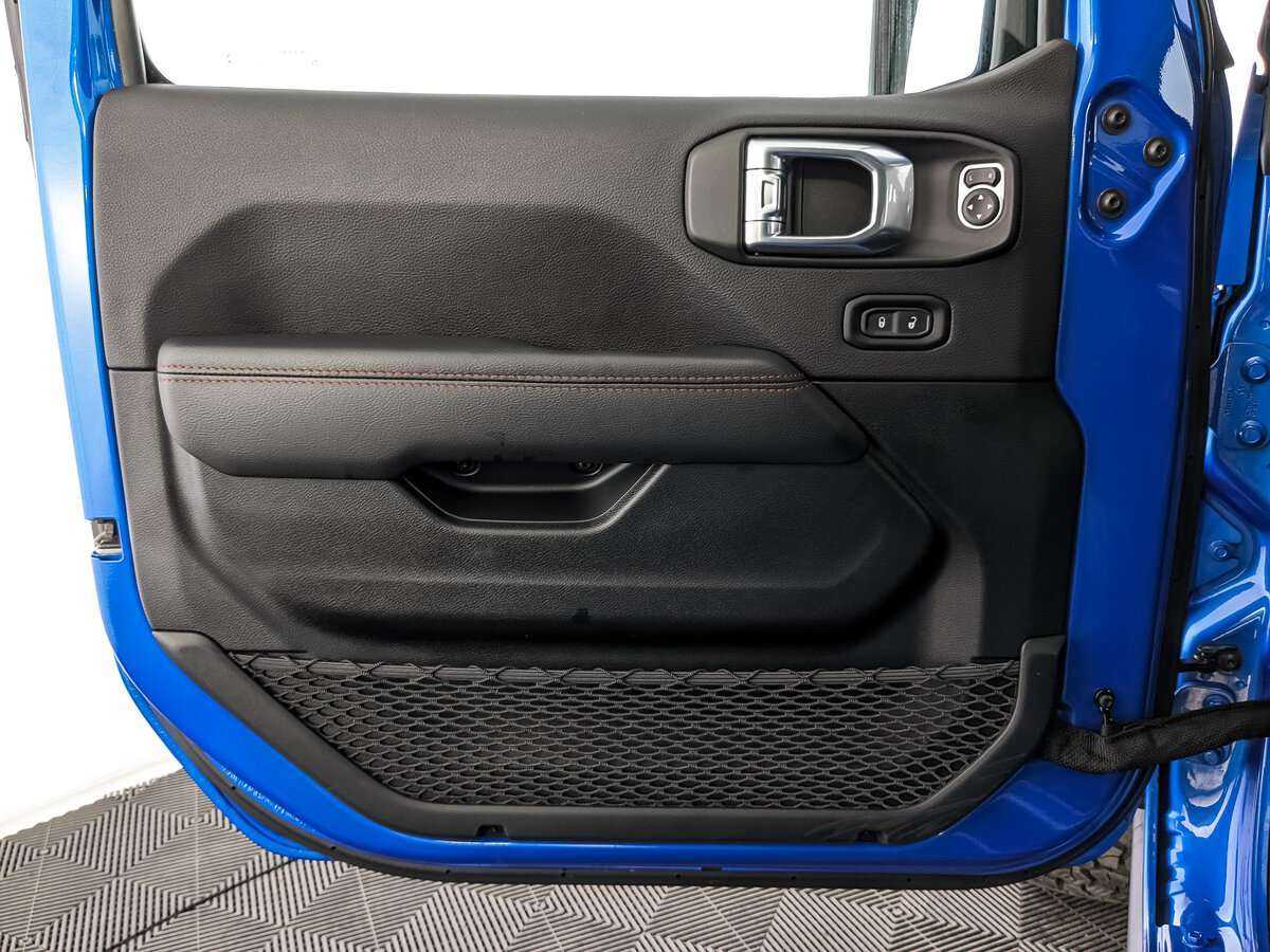 Jeep Wrangler с пробегом — 2021 год. Фото: #14