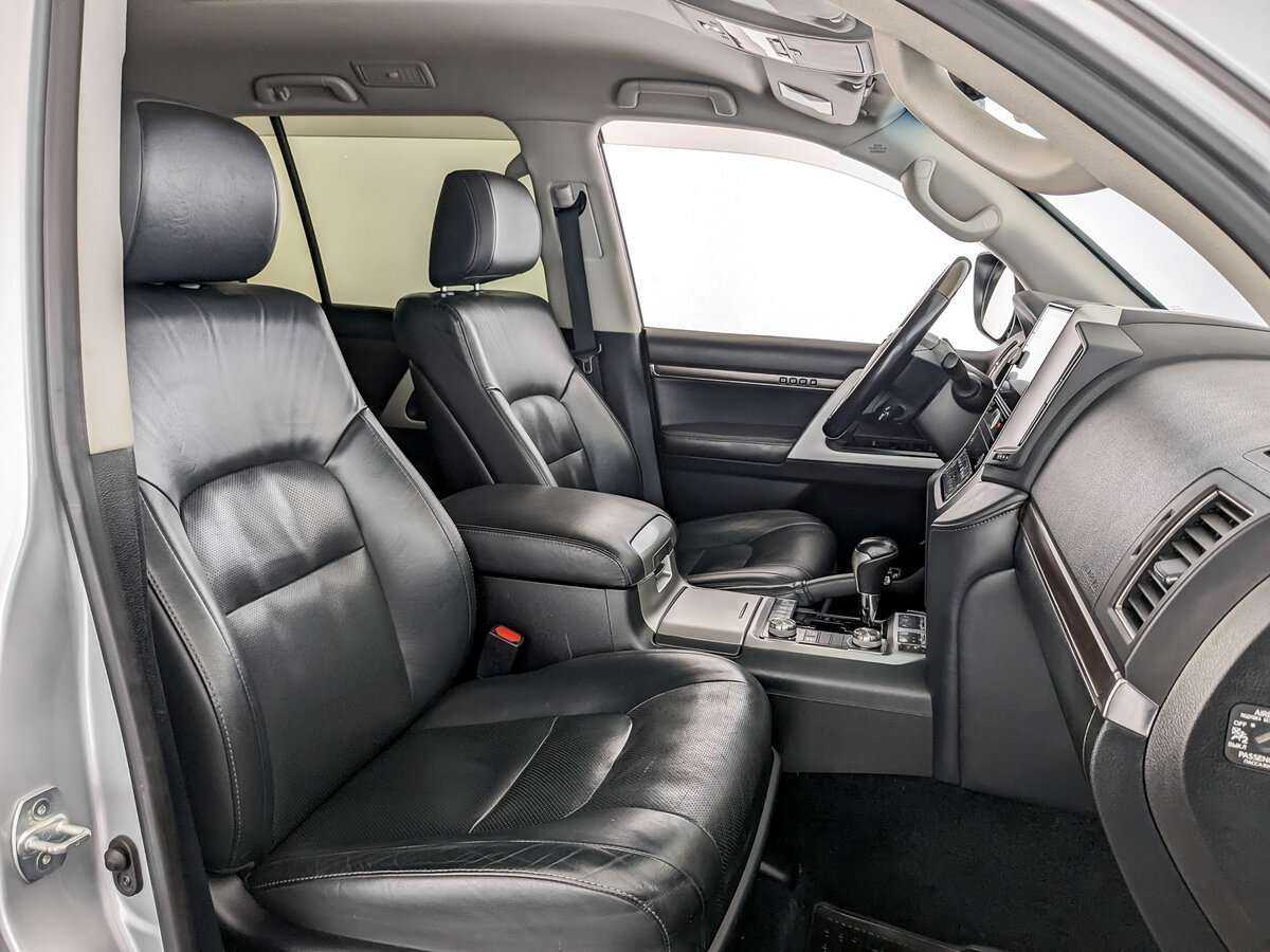 Toyota Land Cruiser с пробегом — 2018 год. Фото: #19