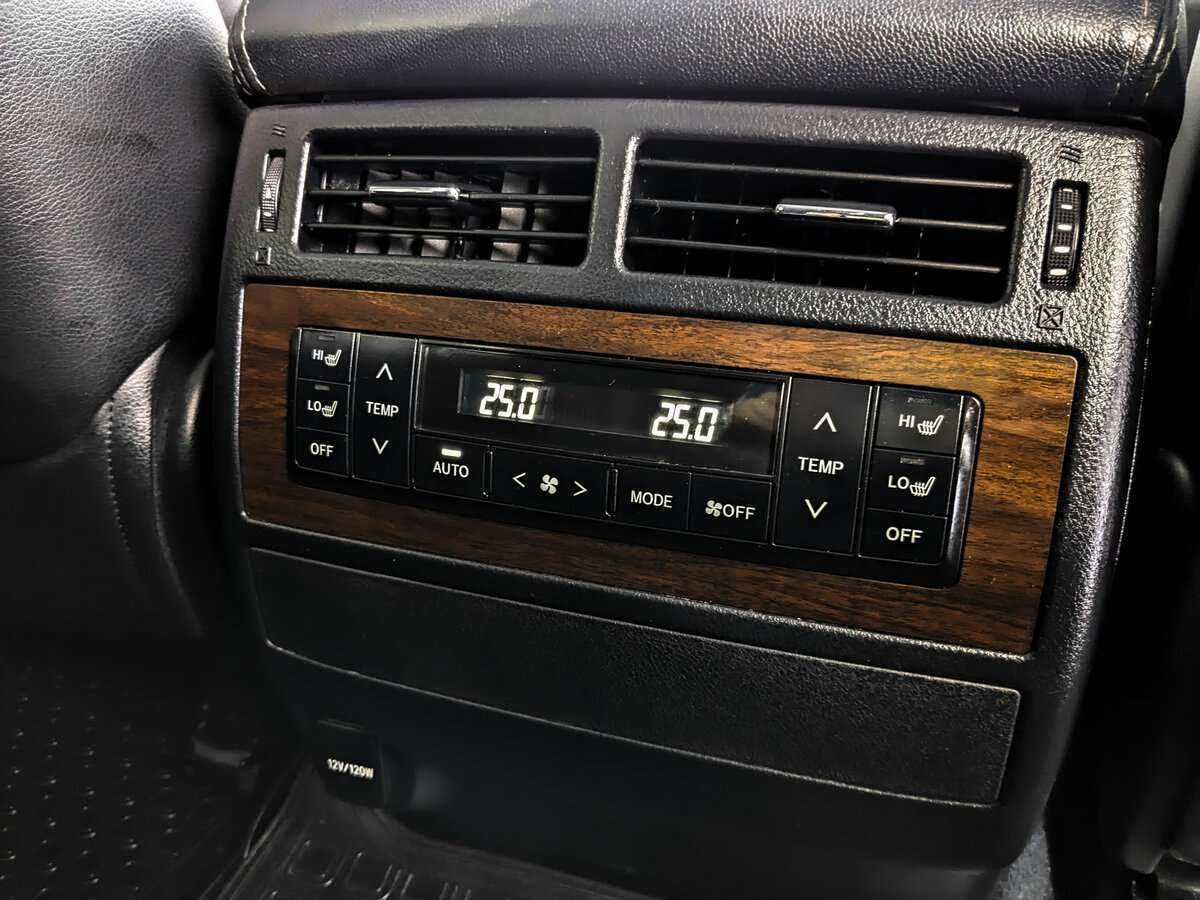 Toyota Land Cruiser с пробегом — 2018 год. Фото: #22