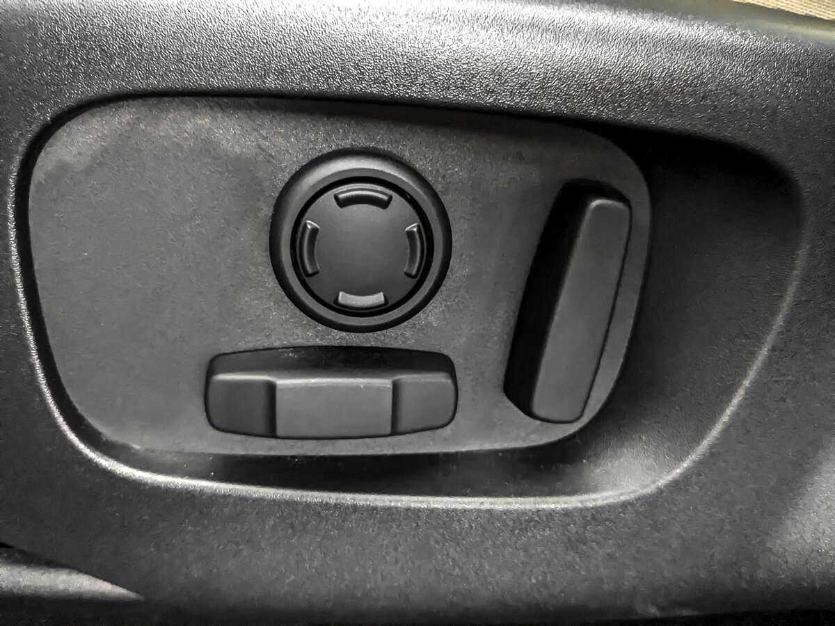 Land Rover Range Rover Velar с пробегом — 2021 год. Фото: #14