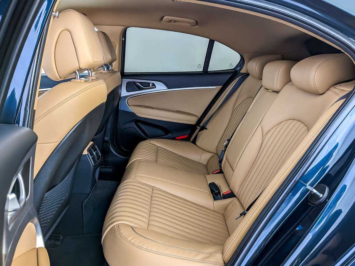 Genesis G70 с пробегом — 2022 год. Фото: #9