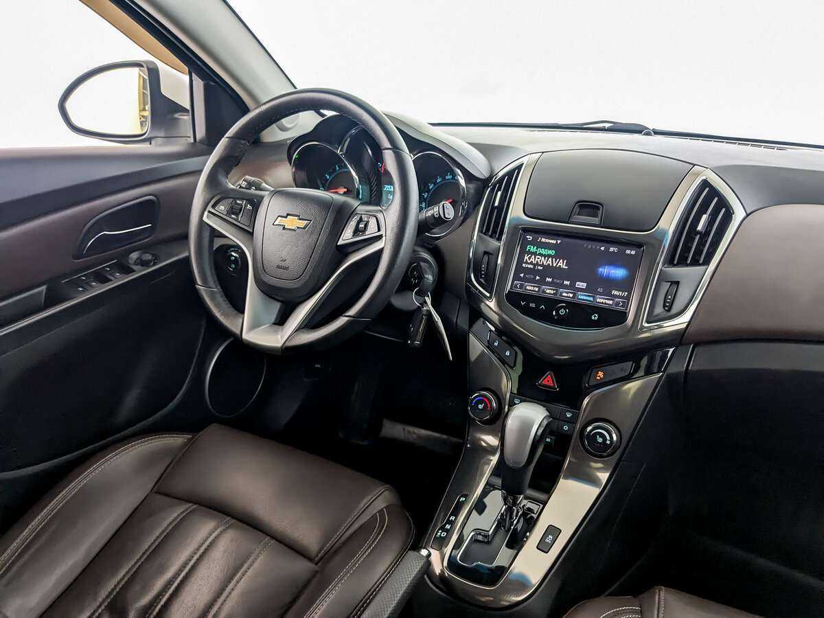 Chevrolet Cruze с пробегом — 2014 год. Фото: #21