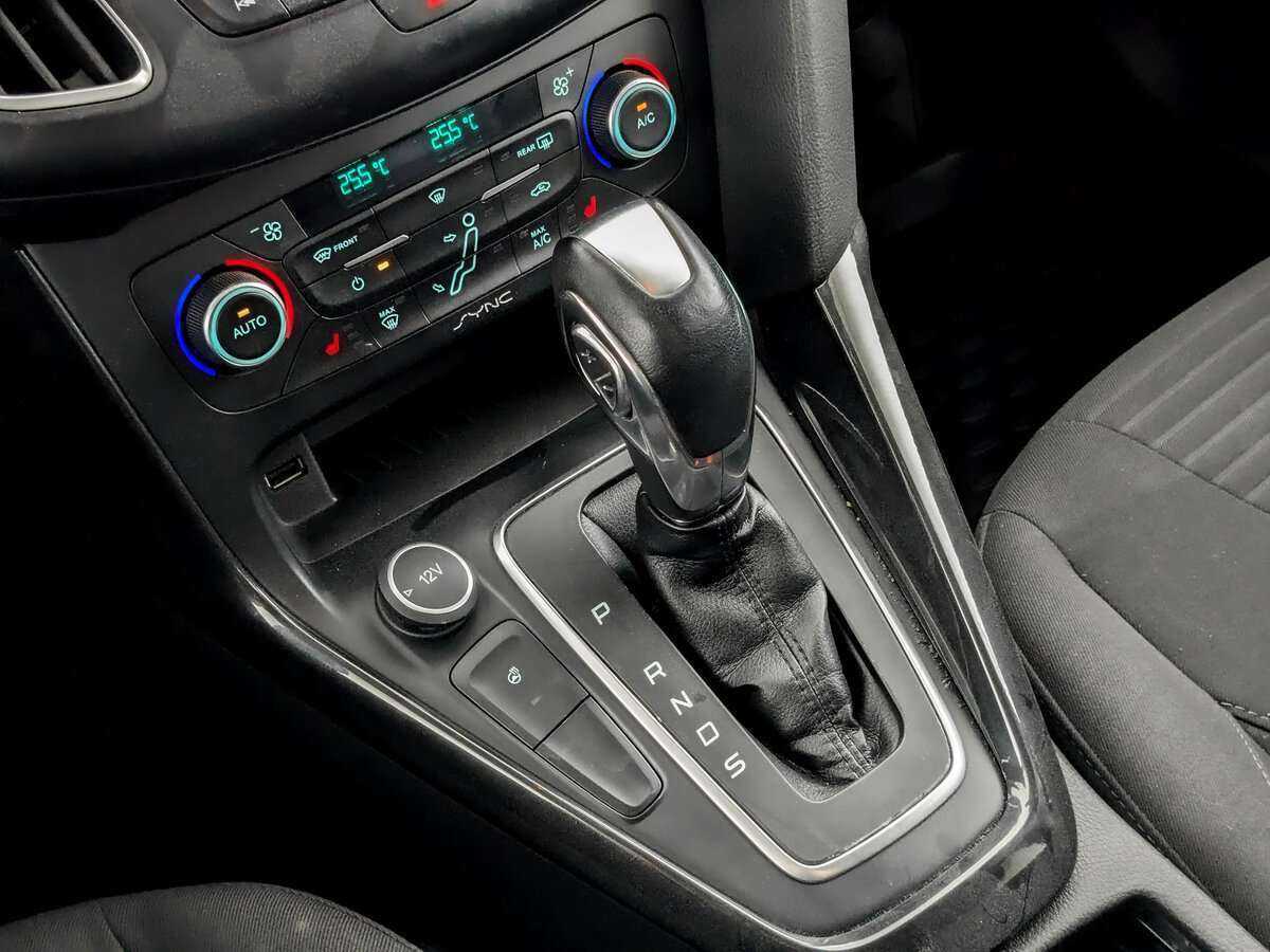 Ford Focus с пробегом — 2015 год. Фото: #21