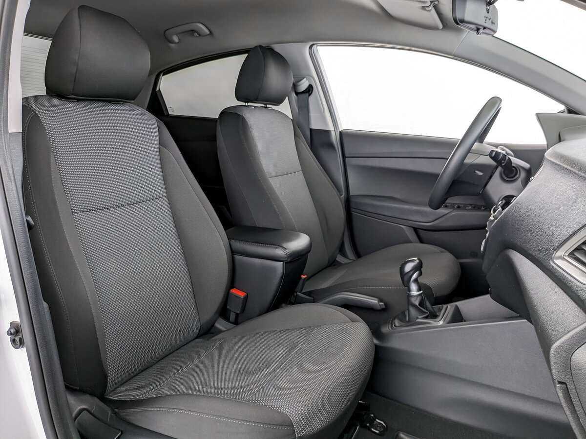 Hyundai Solaris с пробегом — 2021 год. Фото: #19