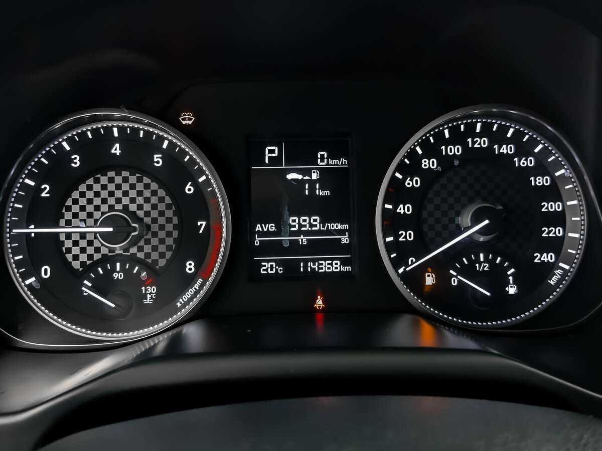 Hyundai Elantra с пробегом — 2020 год. Фото: #11