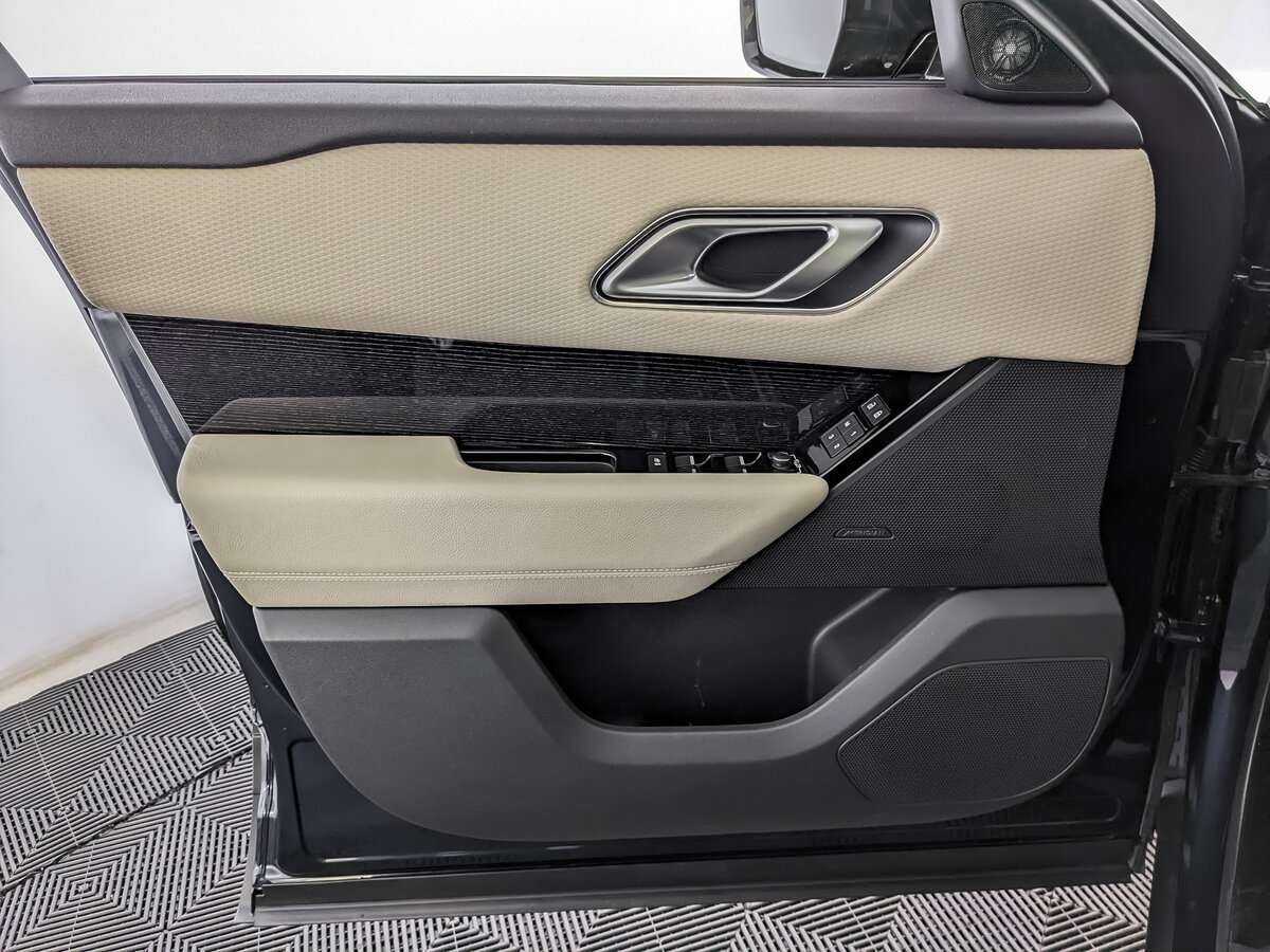 Land Rover Range Rover Velar с пробегом — 2021 год. Фото: #12