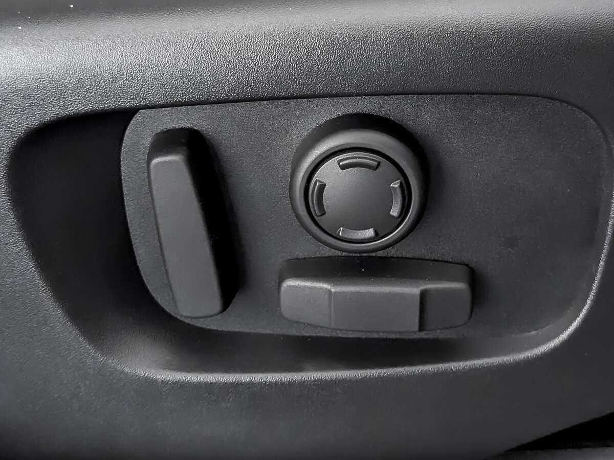 Land Rover Range Rover Velar с пробегом — 2021 год. Фото: #18