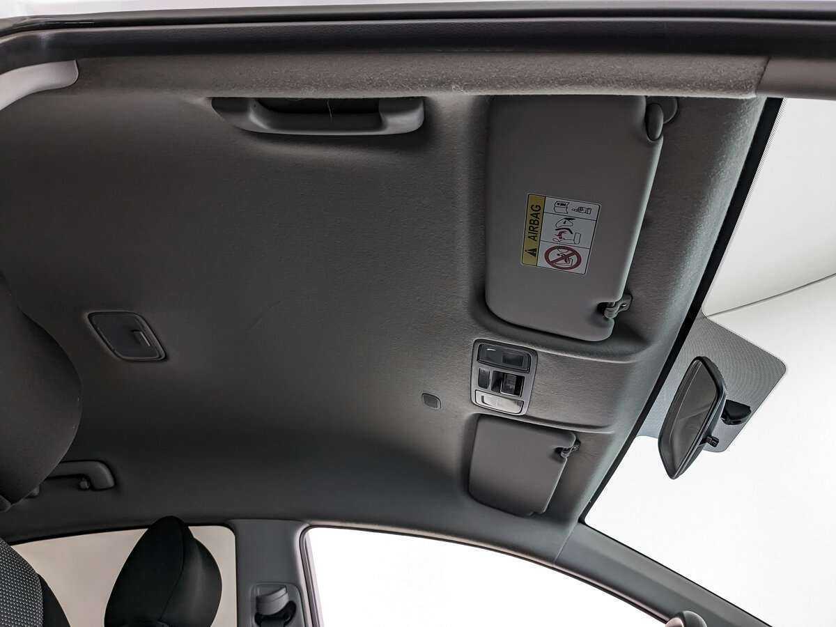 Hyundai Solaris с пробегом — 2021 год. Фото: #18