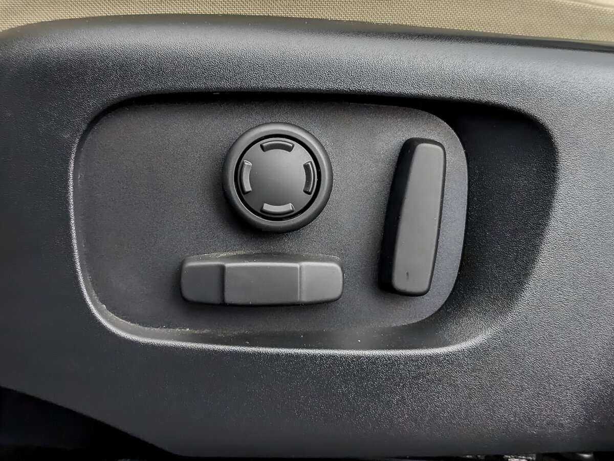 Land Rover Range Rover Velar с пробегом — 2021 год. Фото: #15