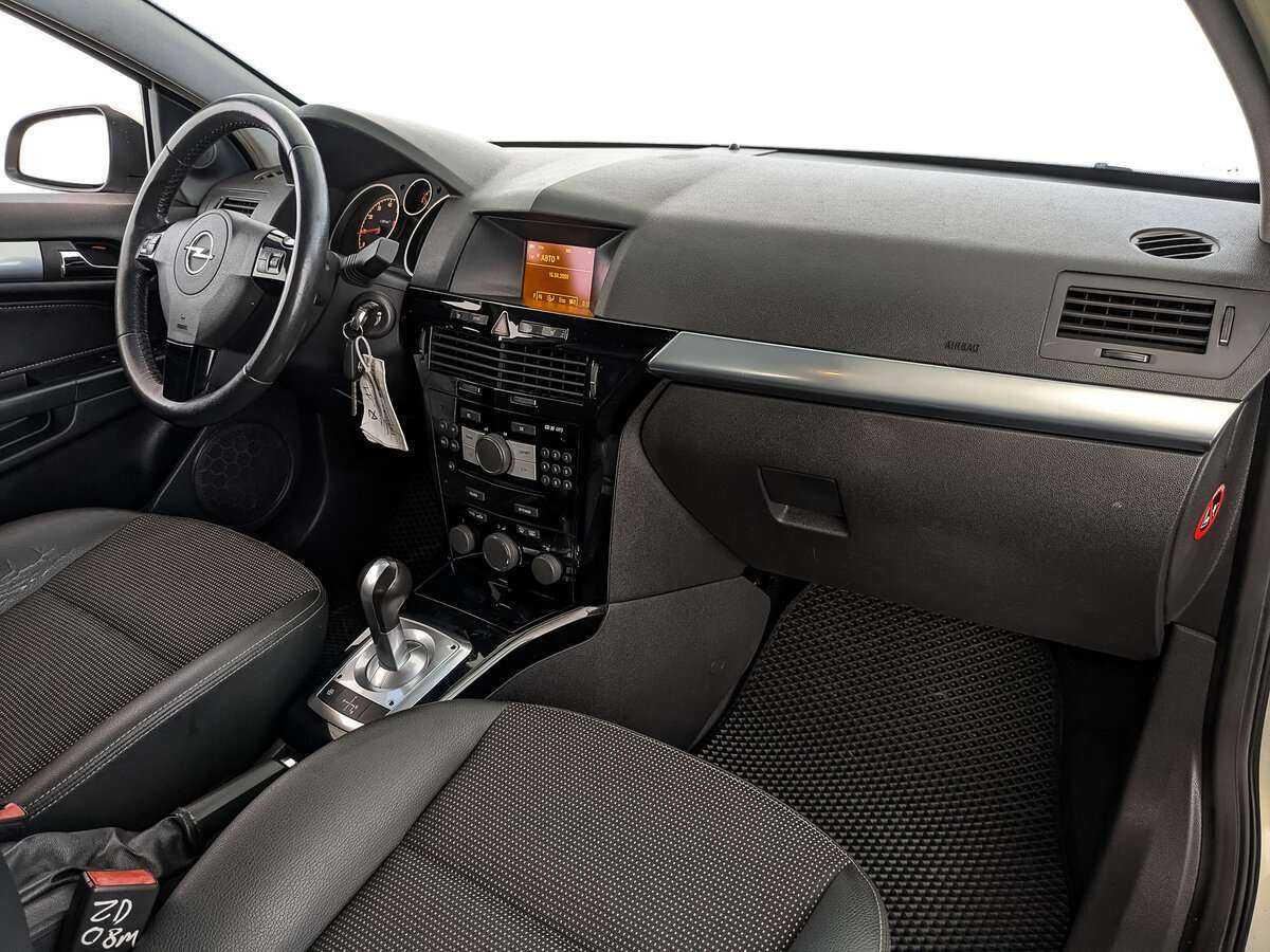 Opel Astra с пробегом — 2008 год. Фото: #8