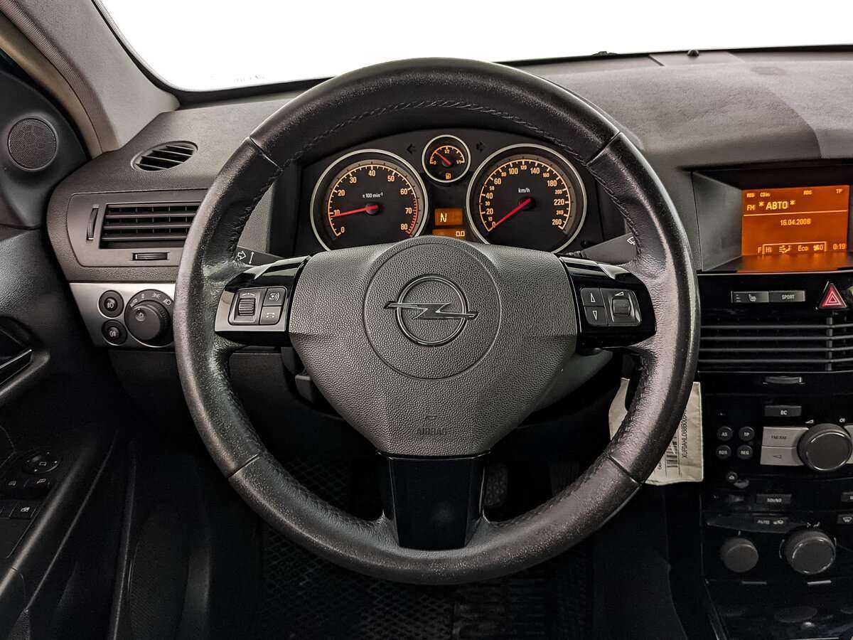Opel Astra с пробегом — 2008 год. Фото: #17