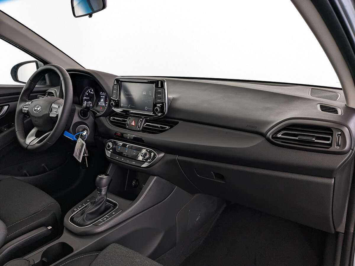 Hyundai i30 с пробегом — 2023 год. Фото: #12