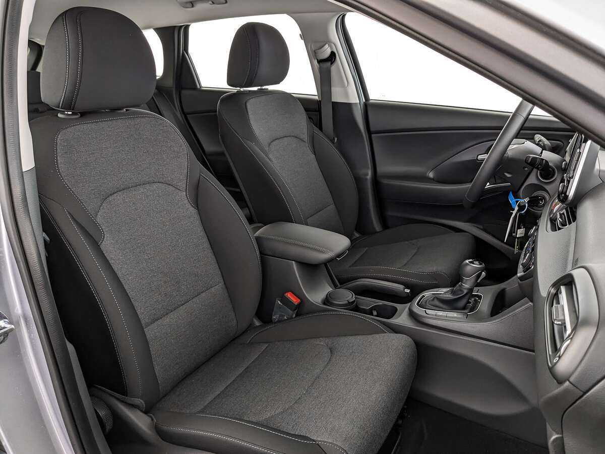 Hyundai i30 с пробегом — 2023 год. Фото: #23