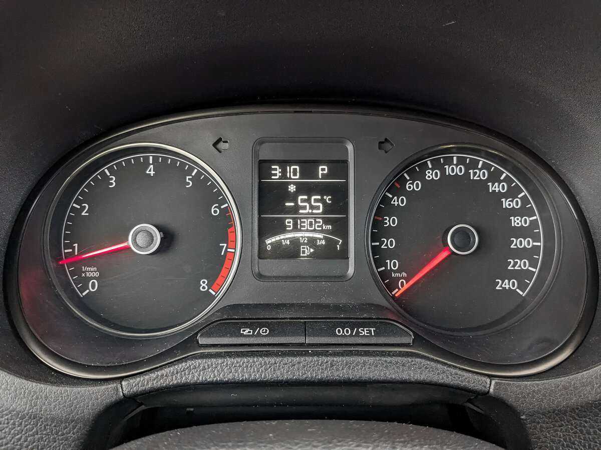 Volkswagen Polo с пробегом — 2019 год. Фото: #14