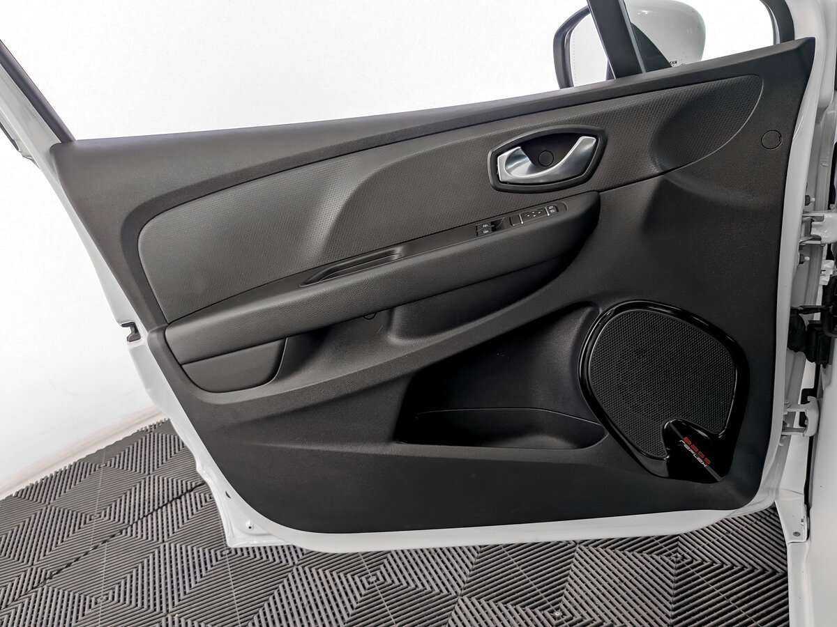 Renault Clio с пробегом — 2019 год. Фото: #14