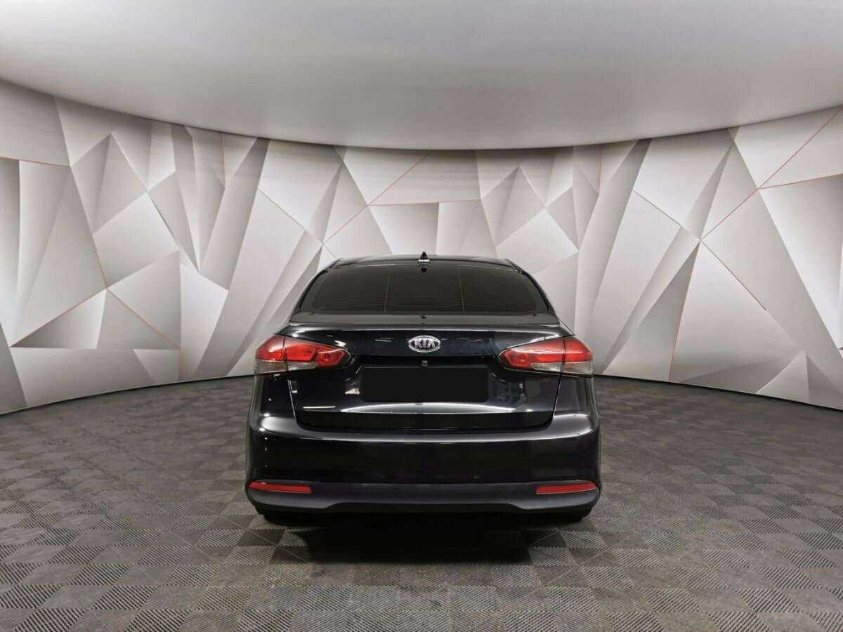 Kia Cerato с пробегом — 2017 год. Фото: #7