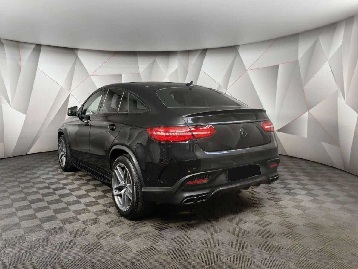 Mercedes-Benz GLE Coupe с пробегом — 2017 год. Фото: #3