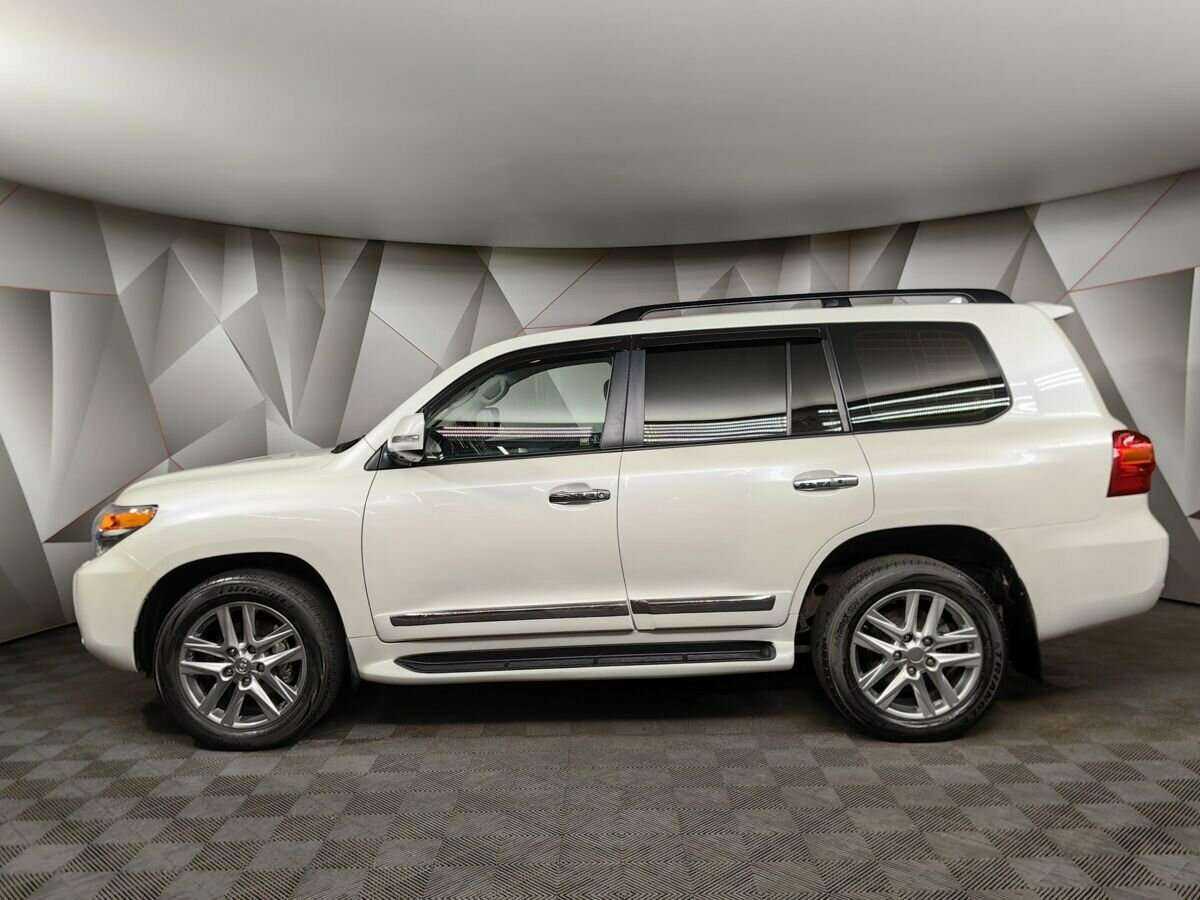 Toyota Land Cruiser с пробегом — 2015 год. Фото: #4