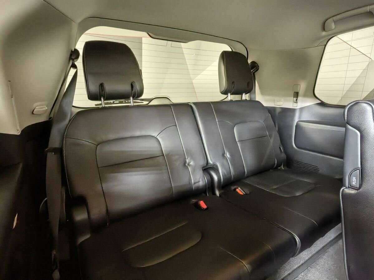Toyota Land Cruiser с пробегом — 2015 год. Фото: #15
